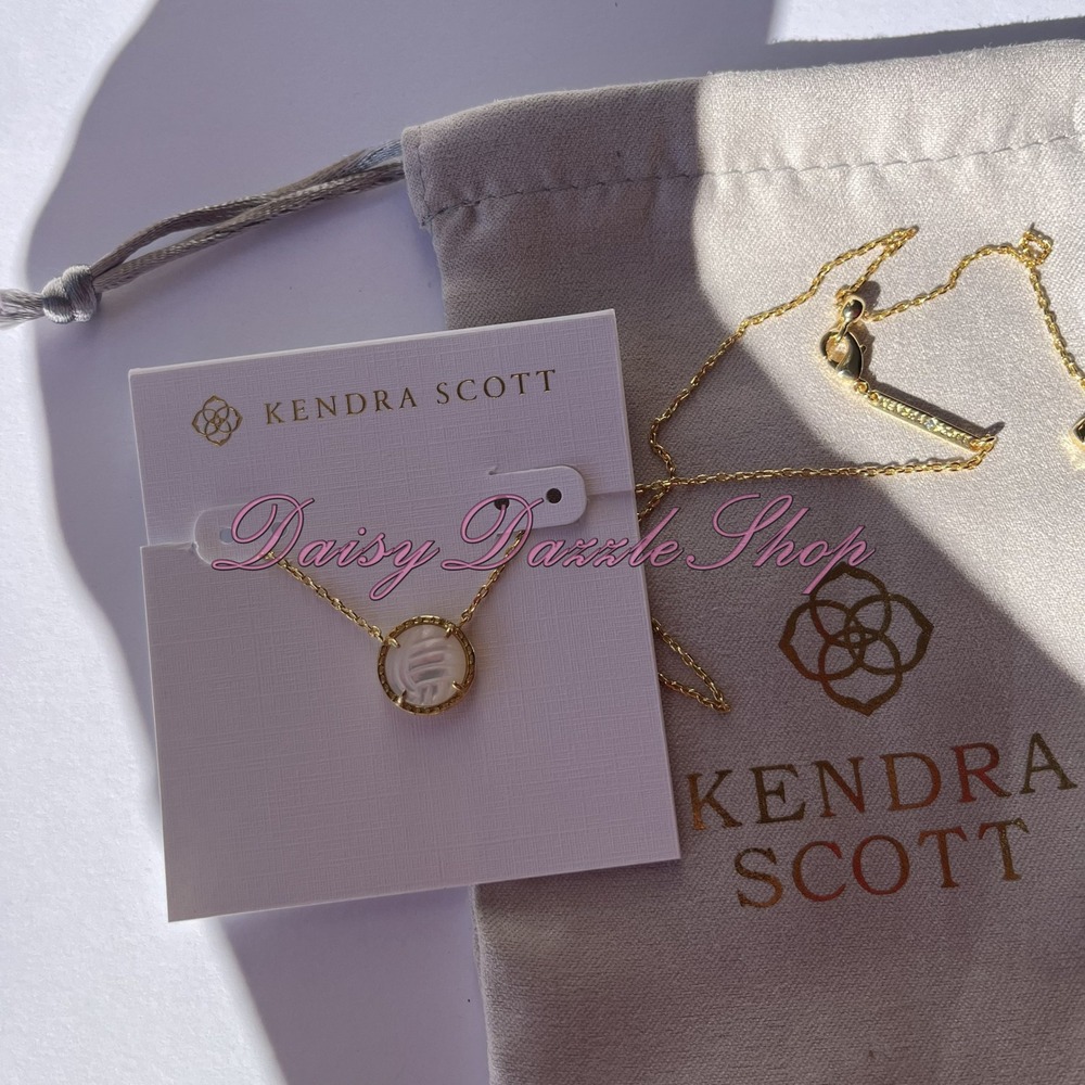 🏐Kendra Scott Volleyball Gold Short Pendant Necklace White Mother Of Pearl New✨ - Picture 6 of 7